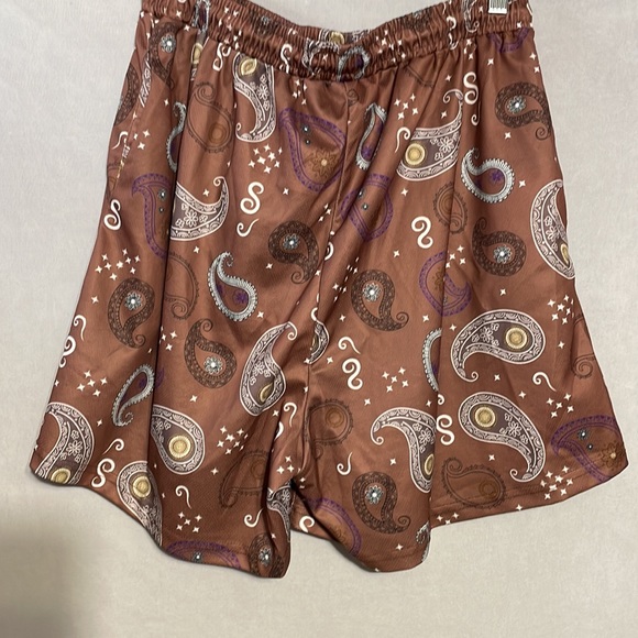 Paisley Shorts - Picture 3 of 4